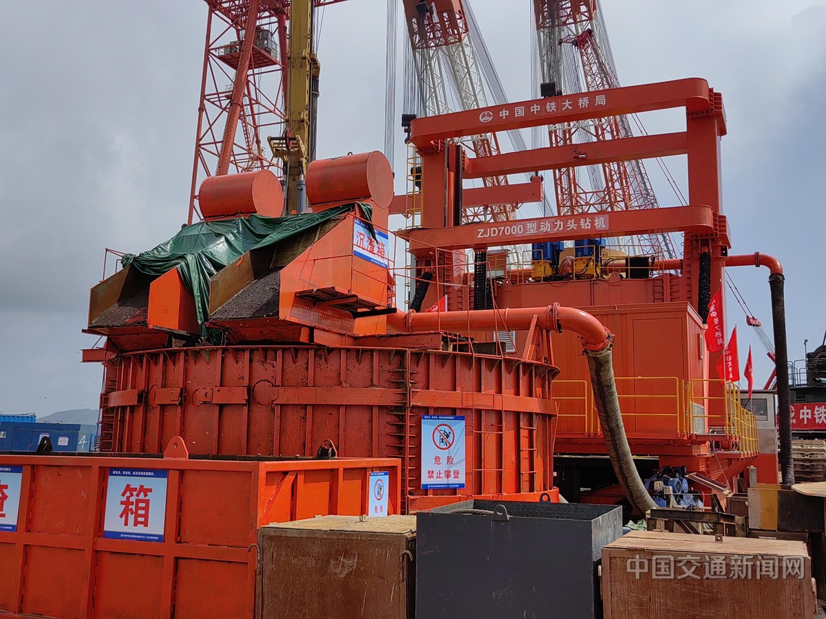 Xihoumen Rail-cum-Road Bridge Mega Pile Project
